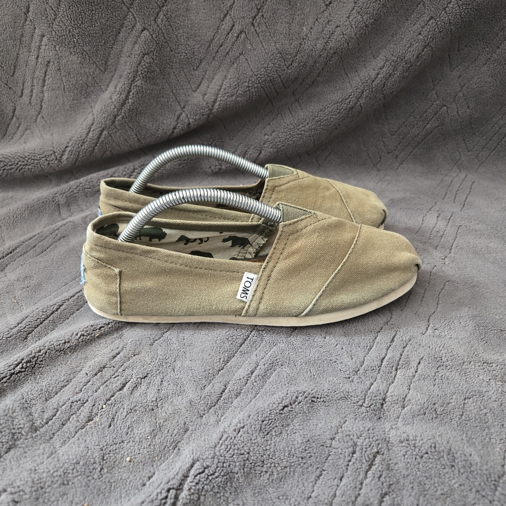 Toms Classic Burlap Casual Slip On Shoes Womens Sz 8 Flats Green.